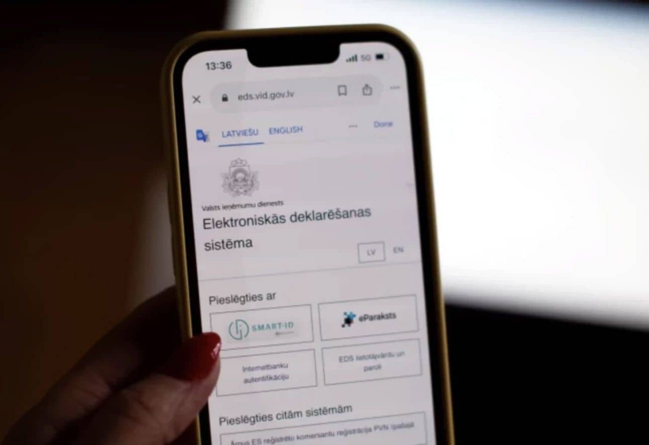 VID izgūs datus no Latvijas iedzīvotāju mobilajām ierīcēm