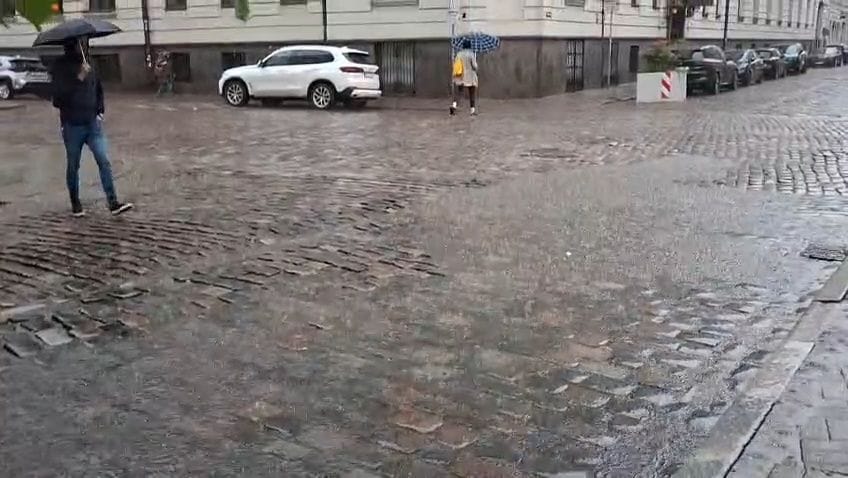 Applūdušas ielas Rīgā