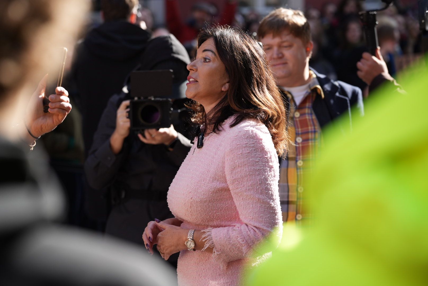 Protestētāji  iesaistās sarunās ar Ramonu Petraviču