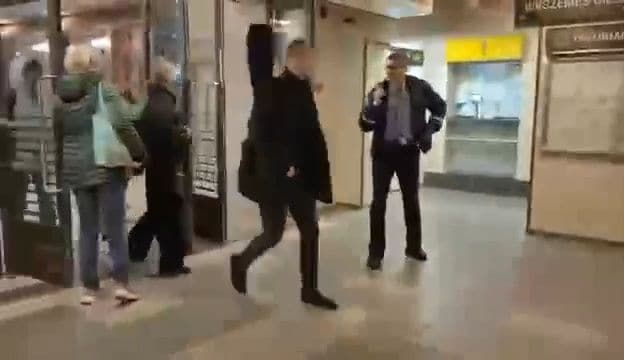 Evakuēta Rīgas Centrālā stacija
