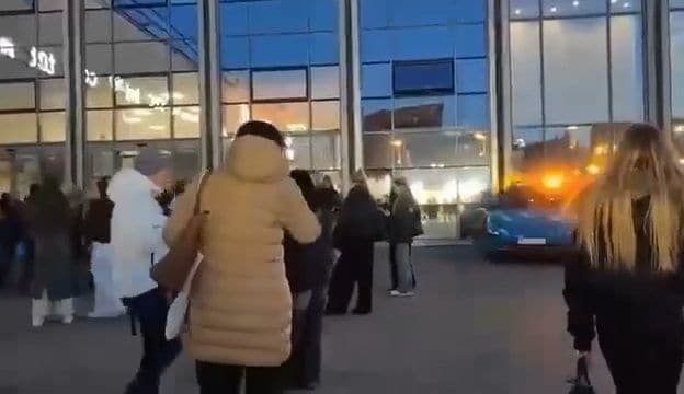 Evakuēta Rīgas Centrālā stacija
