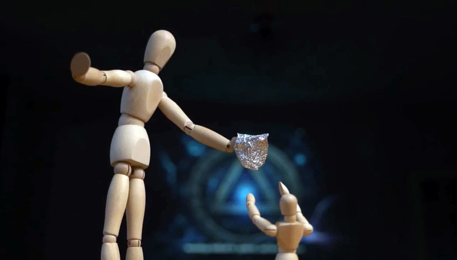 Sazvērestības teorijas: psiholoģiska nepieciešamība vai drauds valstij?