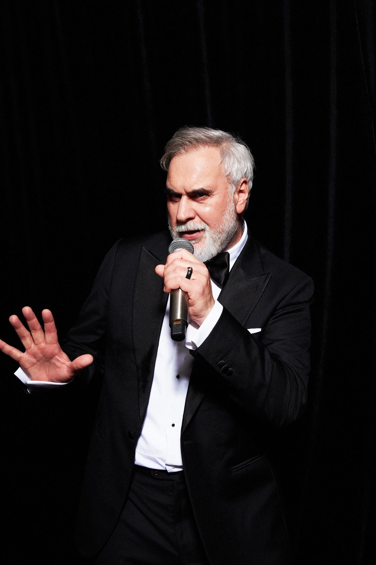 Женщины, трепещите! В Риге снова выступит Валерий Меладзе