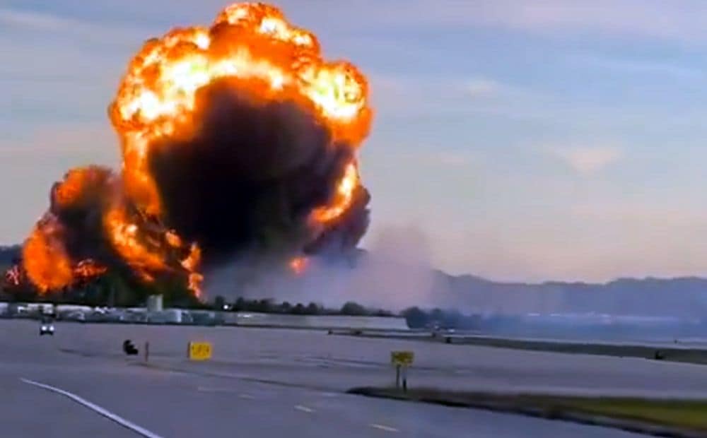 ASV neilgi pēc pacelšanās avarē UPS Airlines kravas lidmašīna