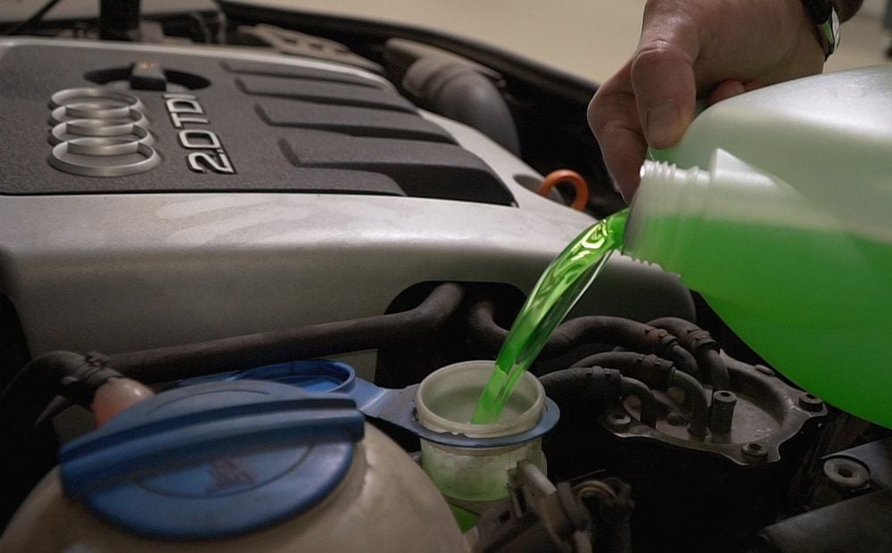 Vai dzinējs aukstā rīta jāsilda vai tomēr labāk braukt uzreiz?