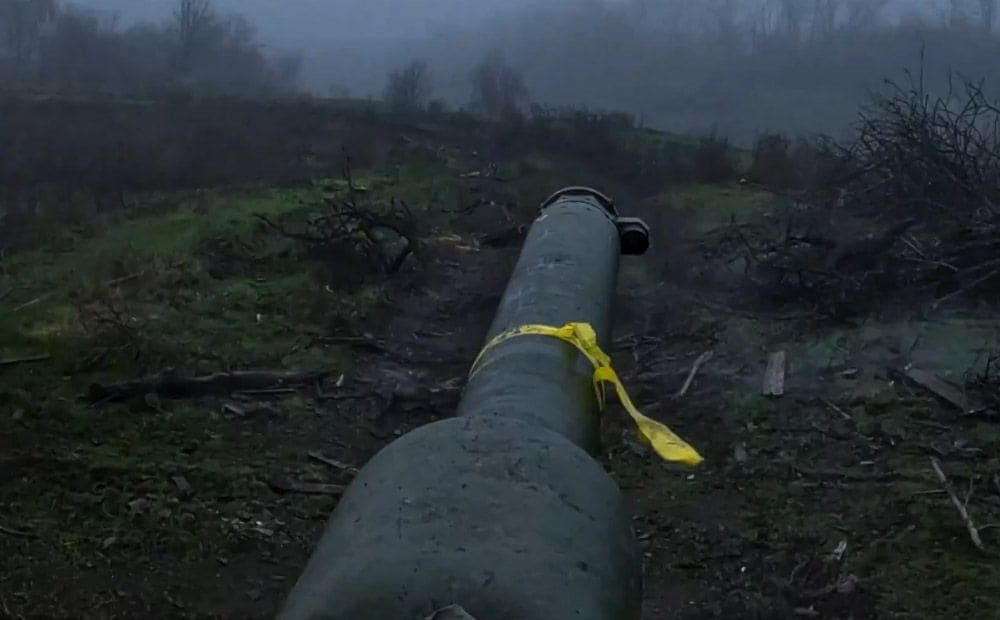 Ukrainas aizstāvji Pokrovskas virzienā ar "Leopard 2A4" tanku apšauda okupantus