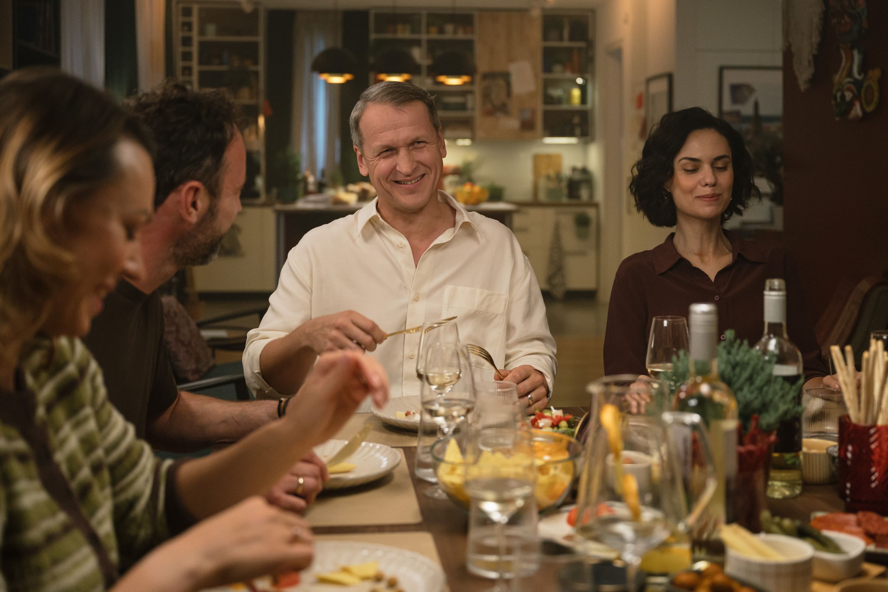 Dž. Dž. Džilindžera komēdijas “Perfektie” treileris