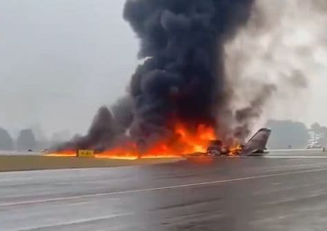 Gājis bojā NASCAR leģenda Gregs Bifls ar ģimeni