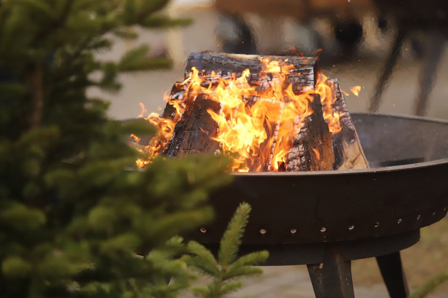Ziemassvētku tirdziņš un radošā darbnīca Torņakalnā