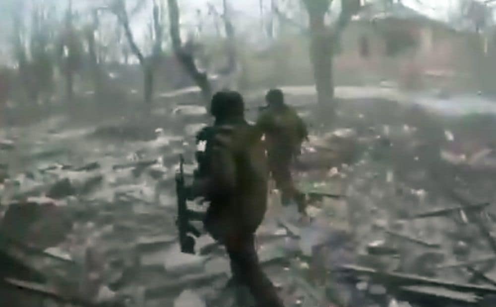 Ukrainas pusē karojošie ārvalstu brīvprātīgie atbrīvo ēkas Kupjanskā