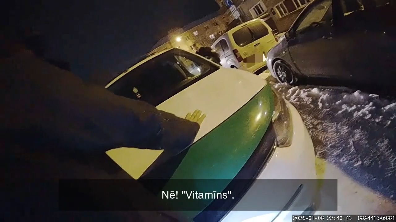 Ķengaragā notiek pakaļdzīšanās bēgošam "Volvo" spēkratam