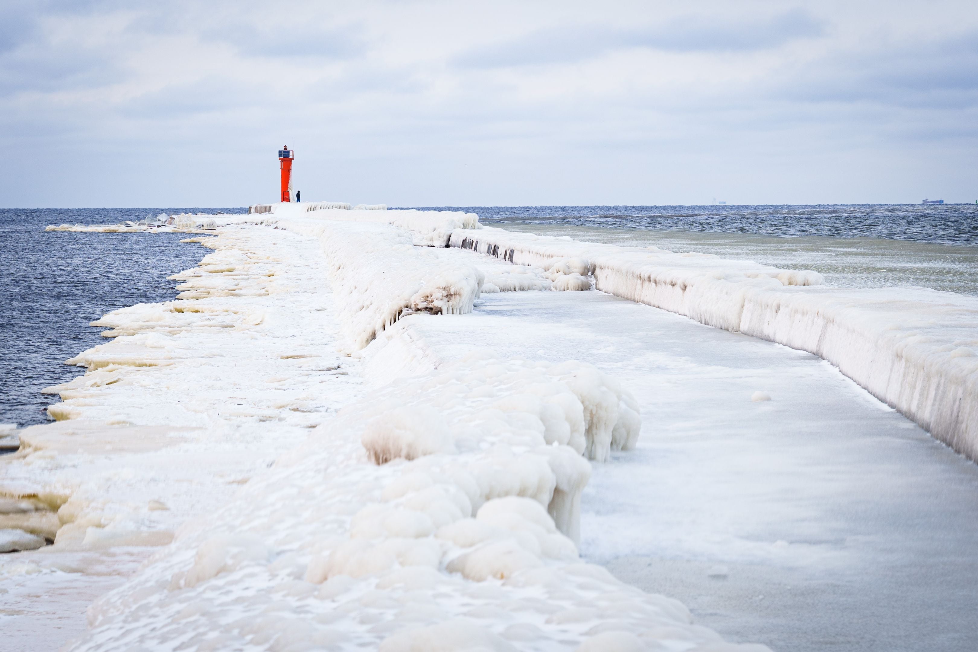 Mangaļsalas mola ziemas burvība