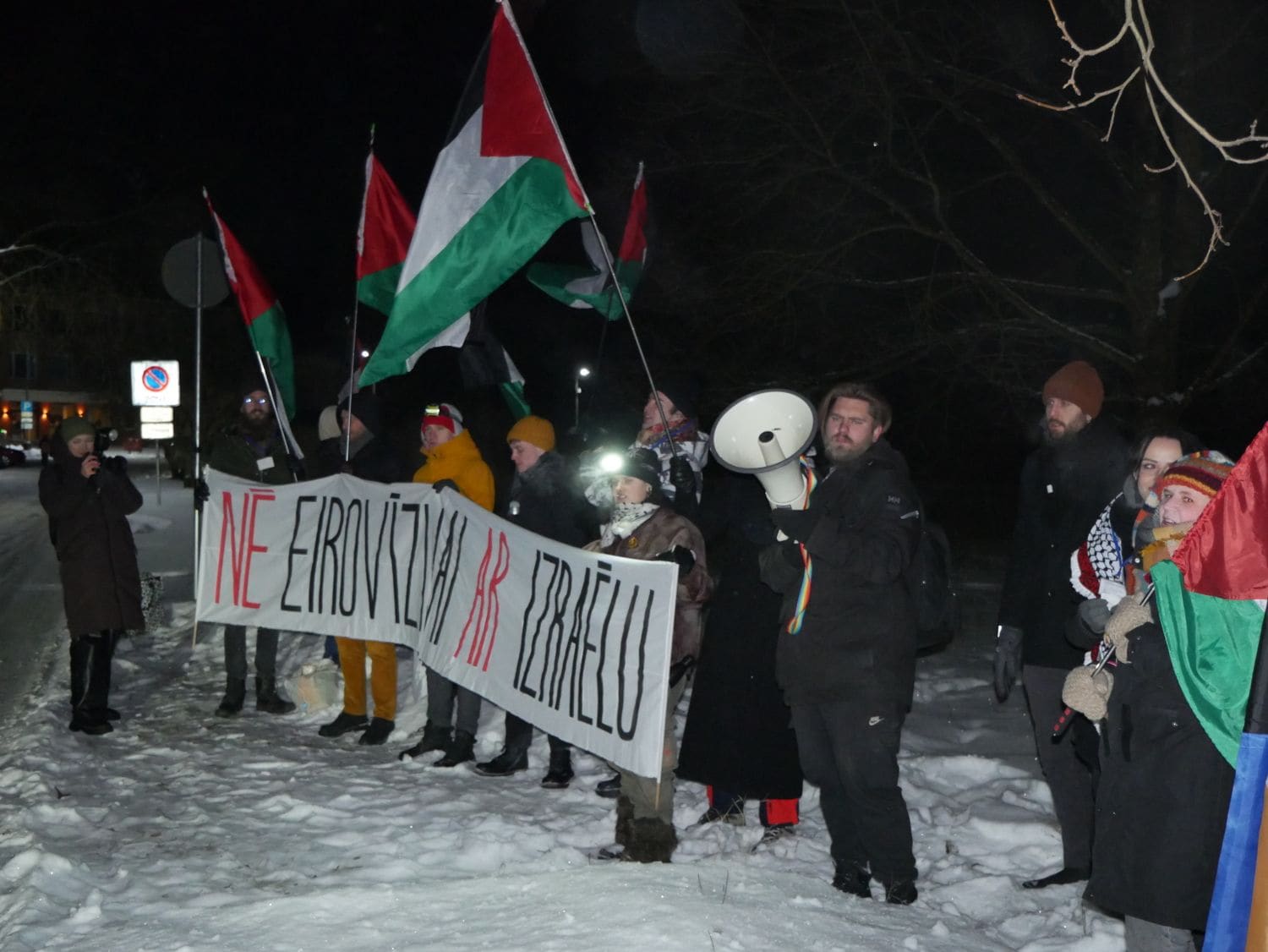 Protests pret Latvijas dalību Eirovīzijā kopā ar Izraēlu