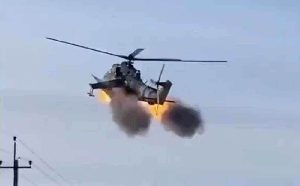 Ukrainas armijas helikopteri raida raķetes pa okupantu mērķiem