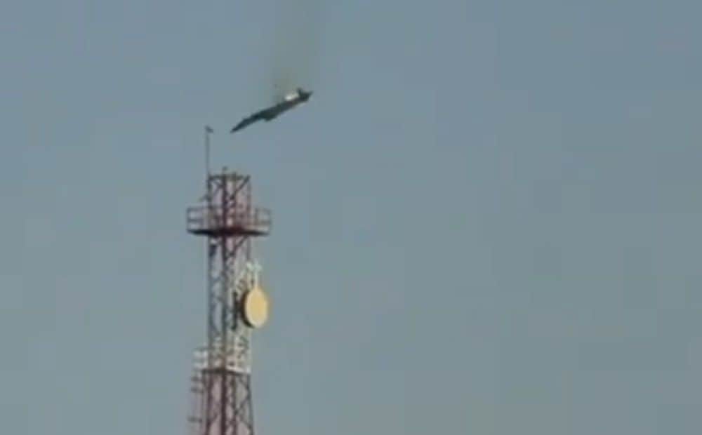 Kuveitā kļūdas pēc notriektas ASV kara lidmašīnas, apkalpes sekmīgi katapultējušās