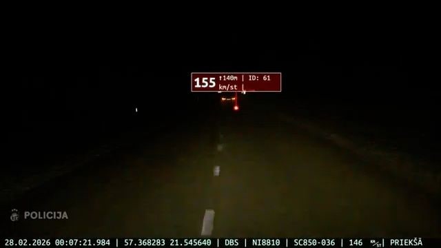 Ventspilī pakaļdzīšanās laikā policija taranē “BMW” un aiztur tā vadītāju