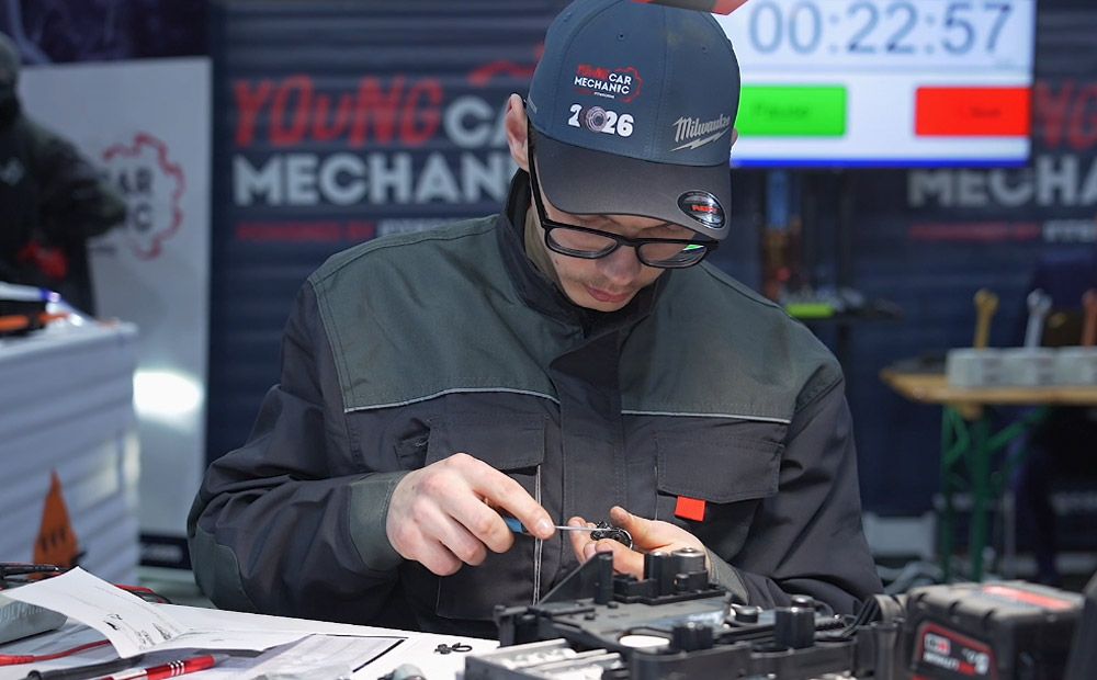 Jauni automehāniķi Latvijā ir ļoti pieprasīta profesija