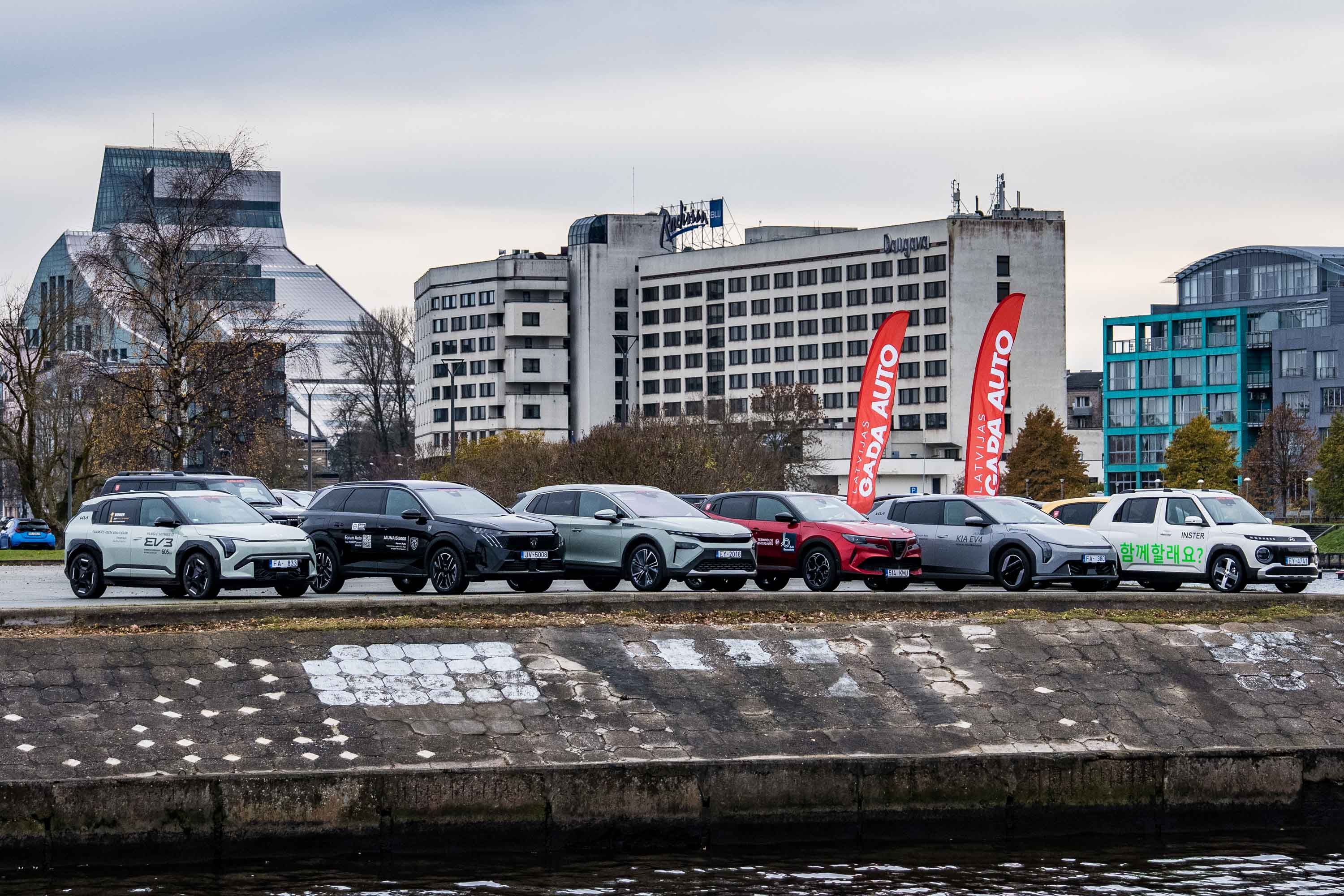 Finālistu TOP 7 auto no "Latvijas Gada auto 2026" pieteiktajiem 33 dalībniekiem