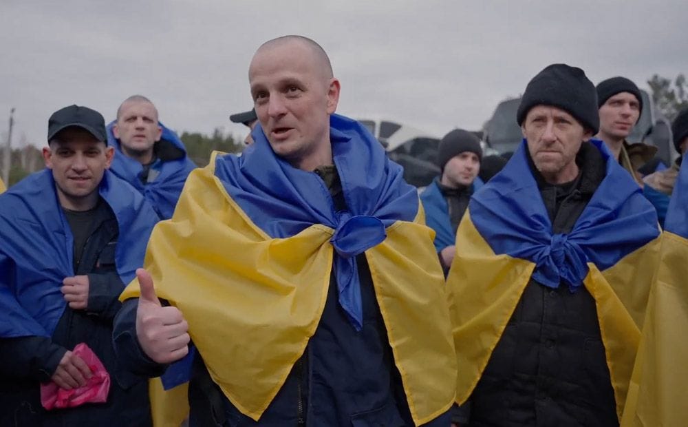 Ukrainas karavīru ierašanās Ukrainā no Krievijas gūsta