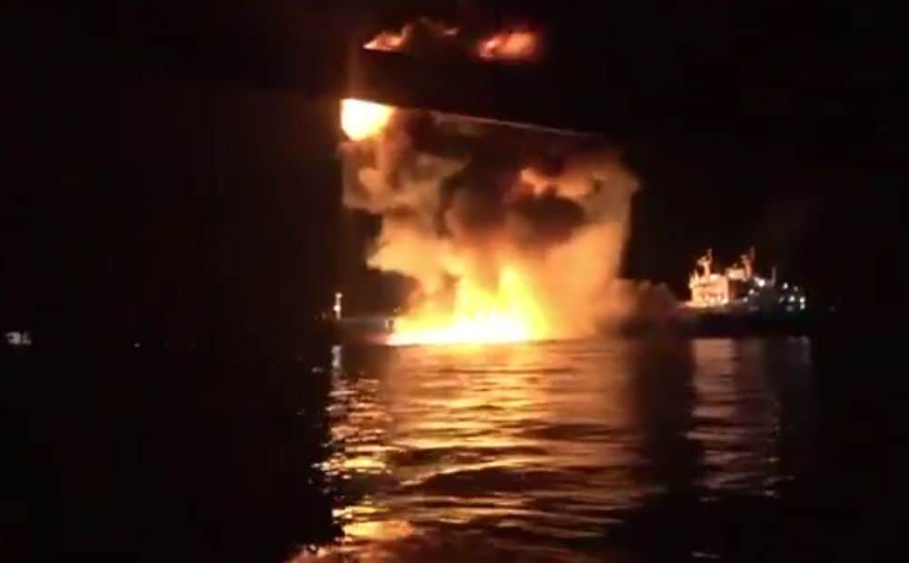 Islāma Revolucionārās gvarde uzbrūk tankkuģim Persijas līča ziemeļu daļā