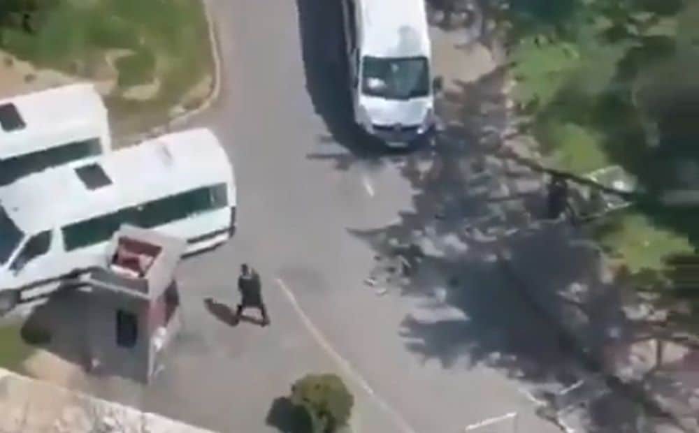 Stambulā noticis teroristu uzbrukums Izraēlas konsulāta ēkai