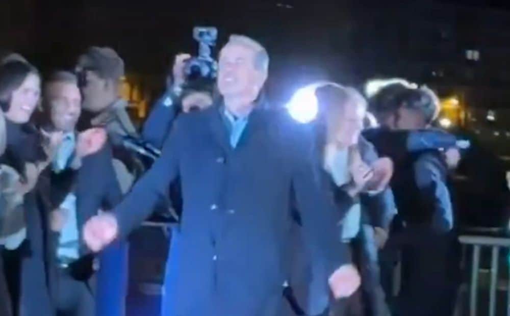 Ungārijas politiķa deja pēc Orbāna sakāves sajūsmina iedzīvotājus