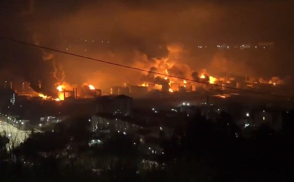 Ukrainas droni atkārtoti uzbrukuši Tuapses naftas pārstrādes rūpnīcai