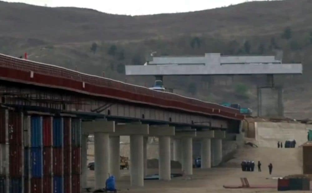 Krieviju un Ziemeļkoreju tagad savienos tilts