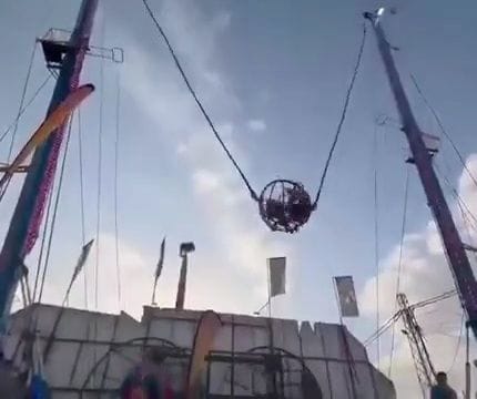 Spānijā pārtrūkusi karuseļu trose