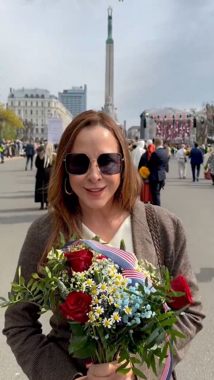 ASV vēstniece sveic Latviju 4. maijā