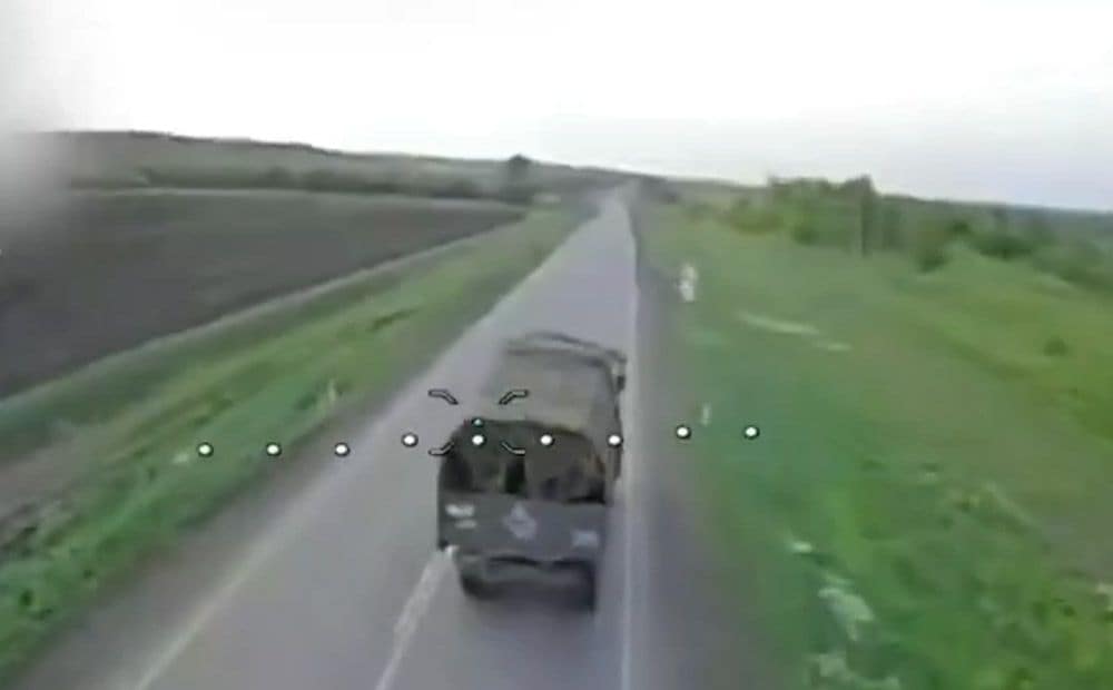 Ukrainas aizstāvju droni okupētajā Luhanskā uzbrūk Krievijas militārajiem loģistikas mērķiem