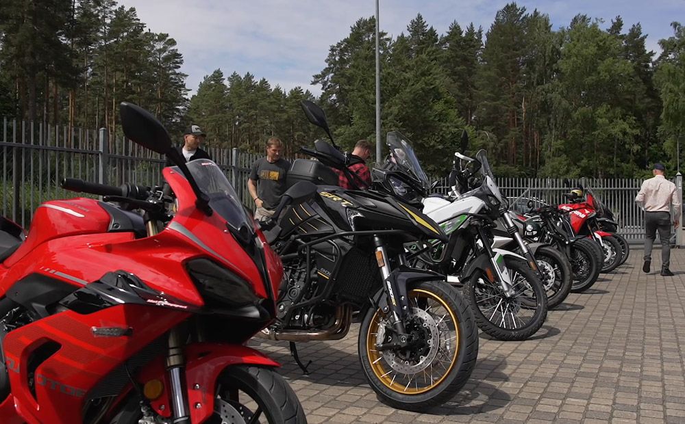 Konkursā Gada Motocikls dominē BMW