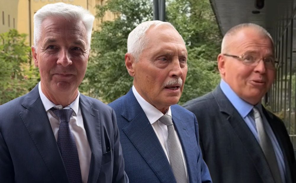 Politiķi, žurnālisti un pat NATO virsnieki – Rīgā notikušo Ķīnas armijas svētku viesu rindās esošie liek ieplest acis