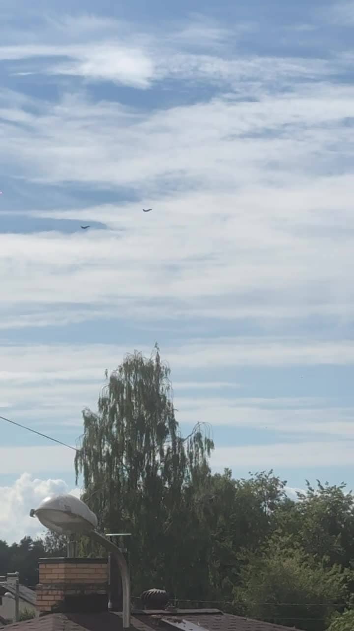 Истребители над Ригой