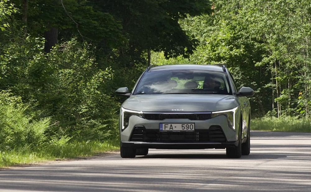 Garš, tomēr aizvien kompakts. KIA K4 Sport Wagon