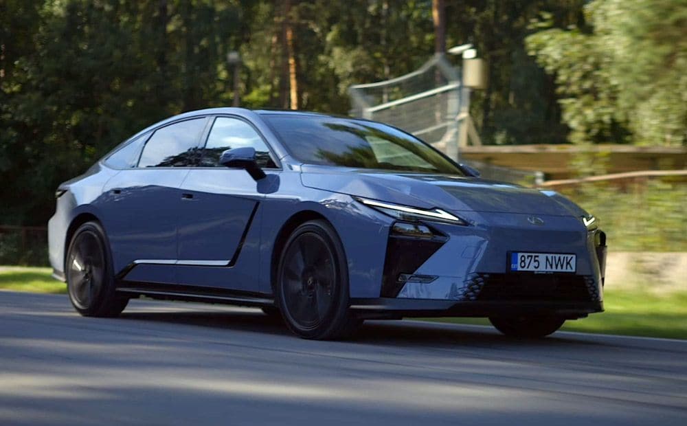 Flagmaņa atgriešanās. Lexus ES topmodeļa tests
