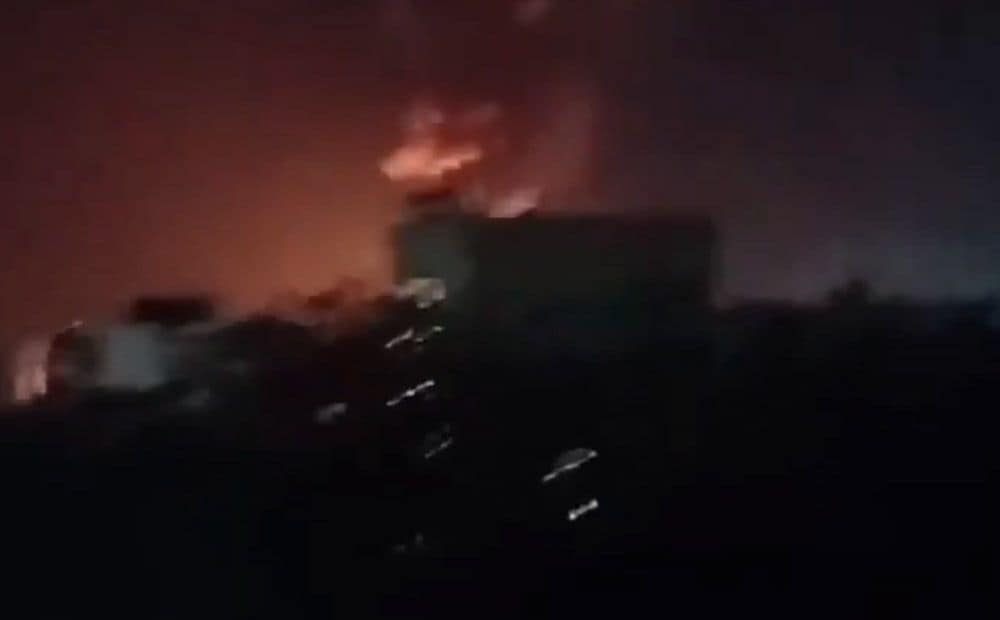 Novorosijskas ostā pēc dronu uzbrukuma izcēlies spēcīgs ugunsgrēks