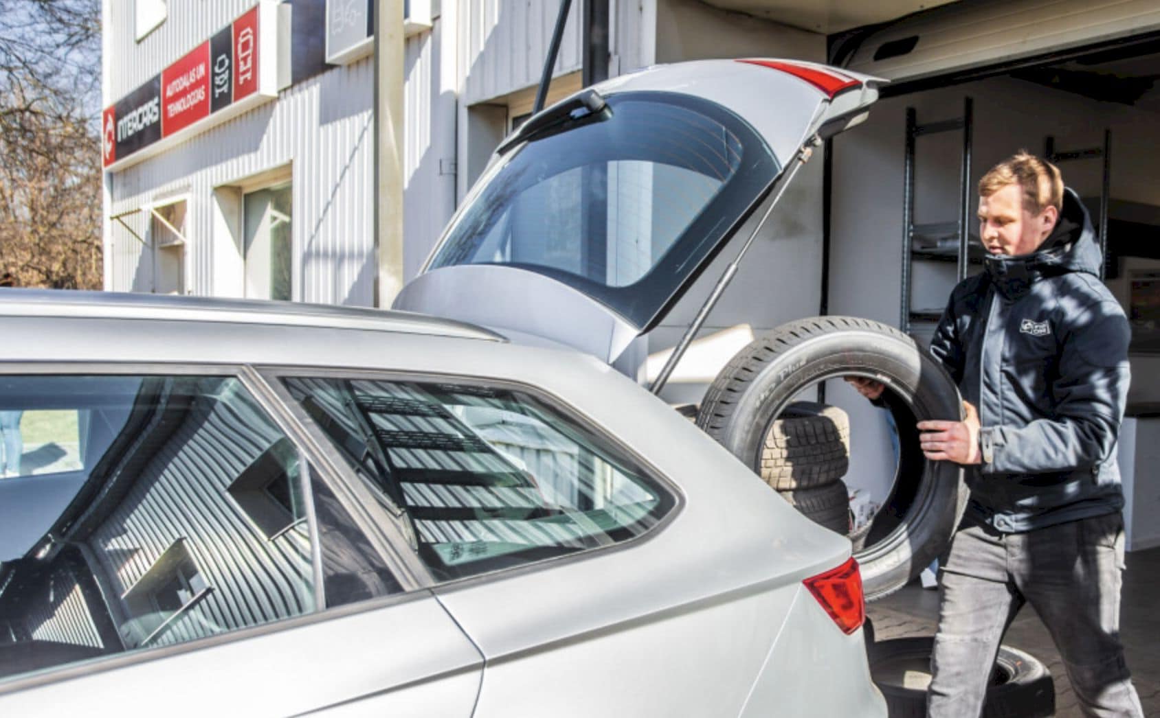 Nesliesim Latvijā veco riepu kaudzi! Kā pareizi rīkoties ar nobrauktajām auto riepām?