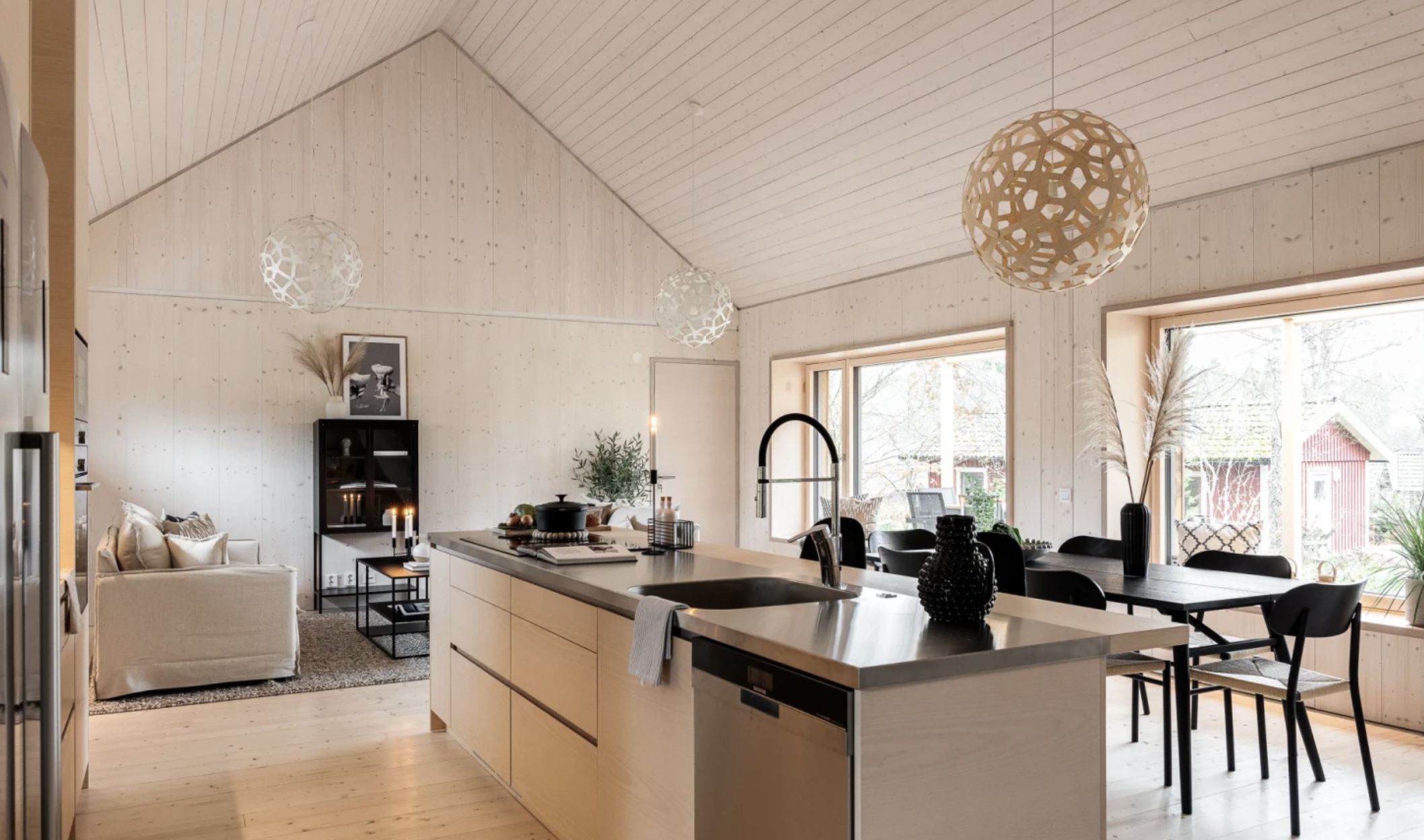 Sapņu māja mēneša laikā