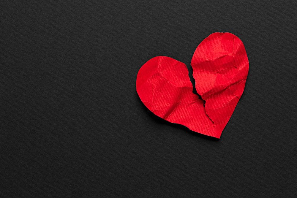 Patiesība par meliem. Lauzta sirds un tukšs maks. Uzmanies no romantiskās krāpniecības!