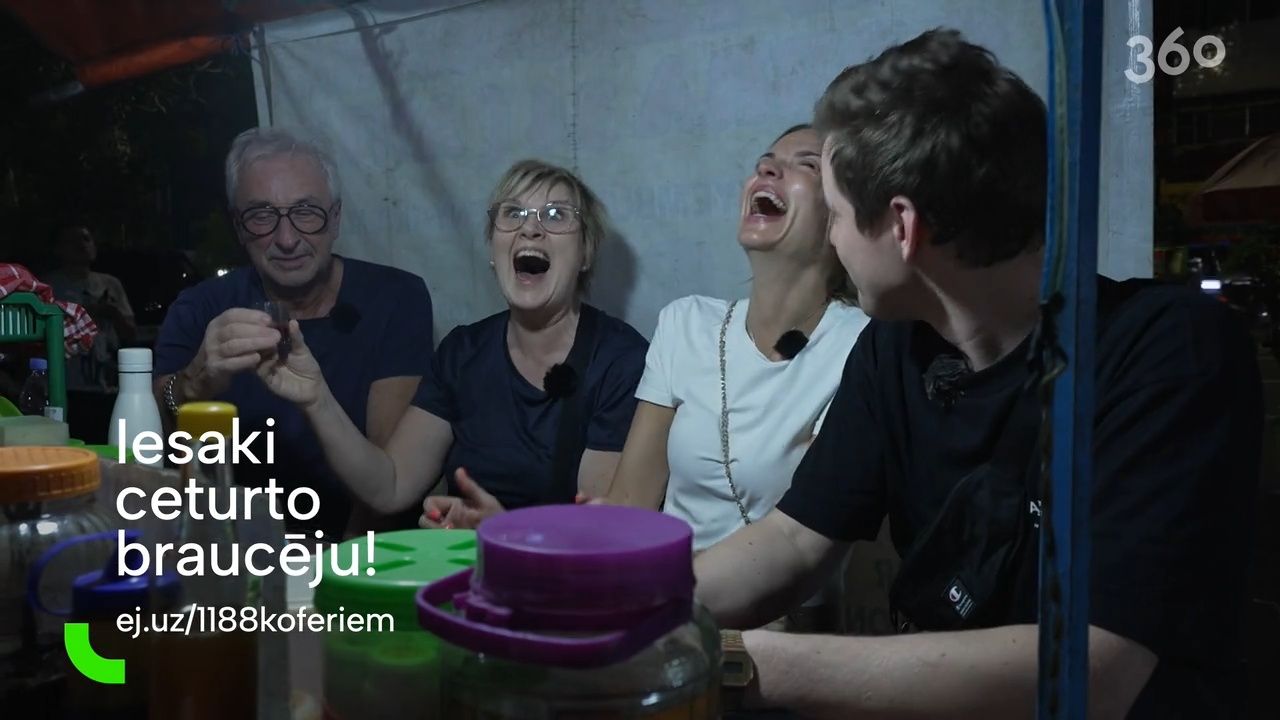 Četri uz koferiem