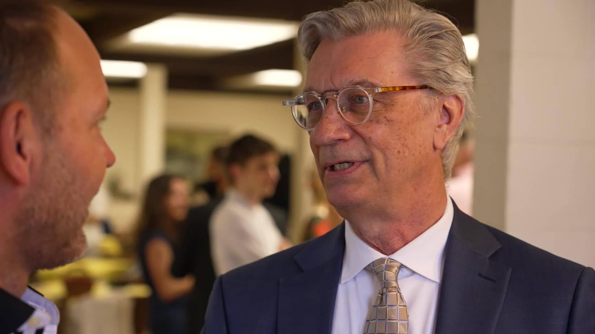 Lauris Reiniks iepazīst latviešu kultūras mantojumu Amerikā