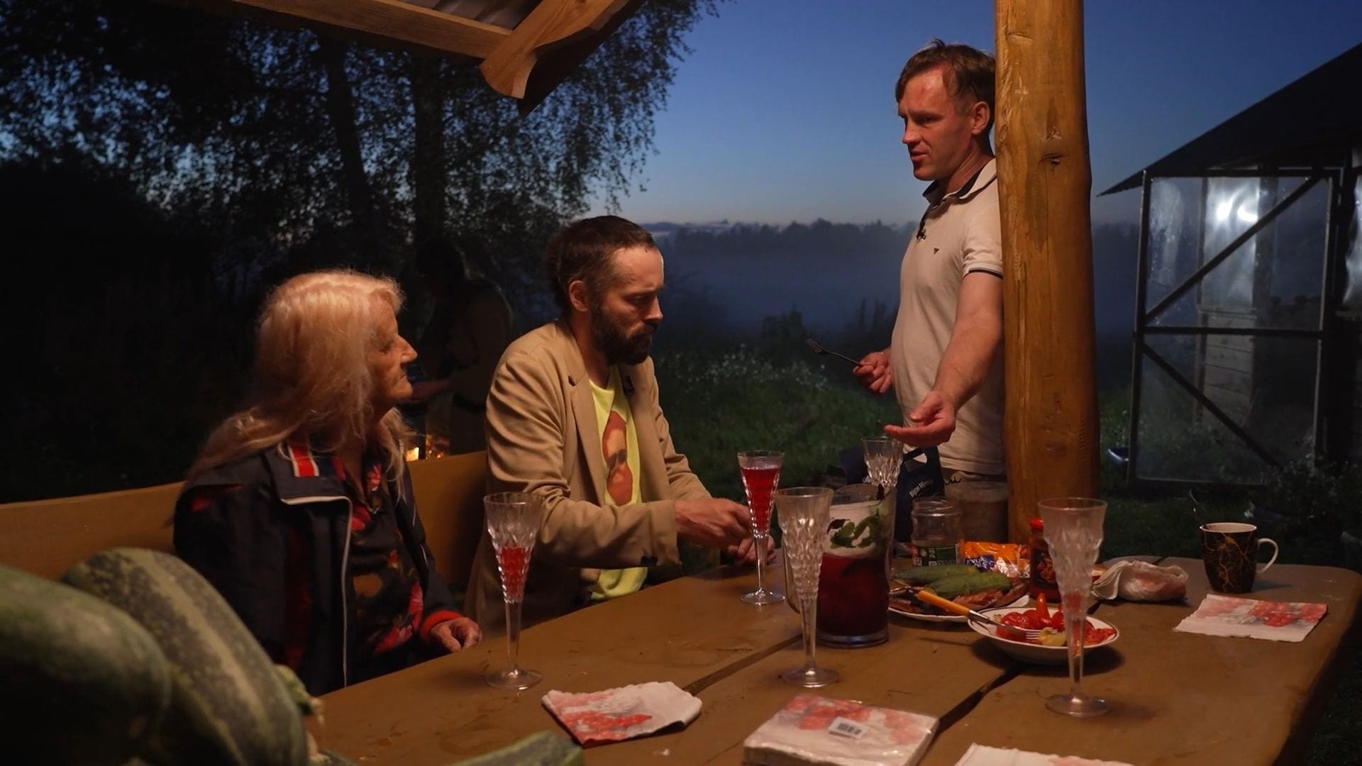 Slavenības. Bez filtra