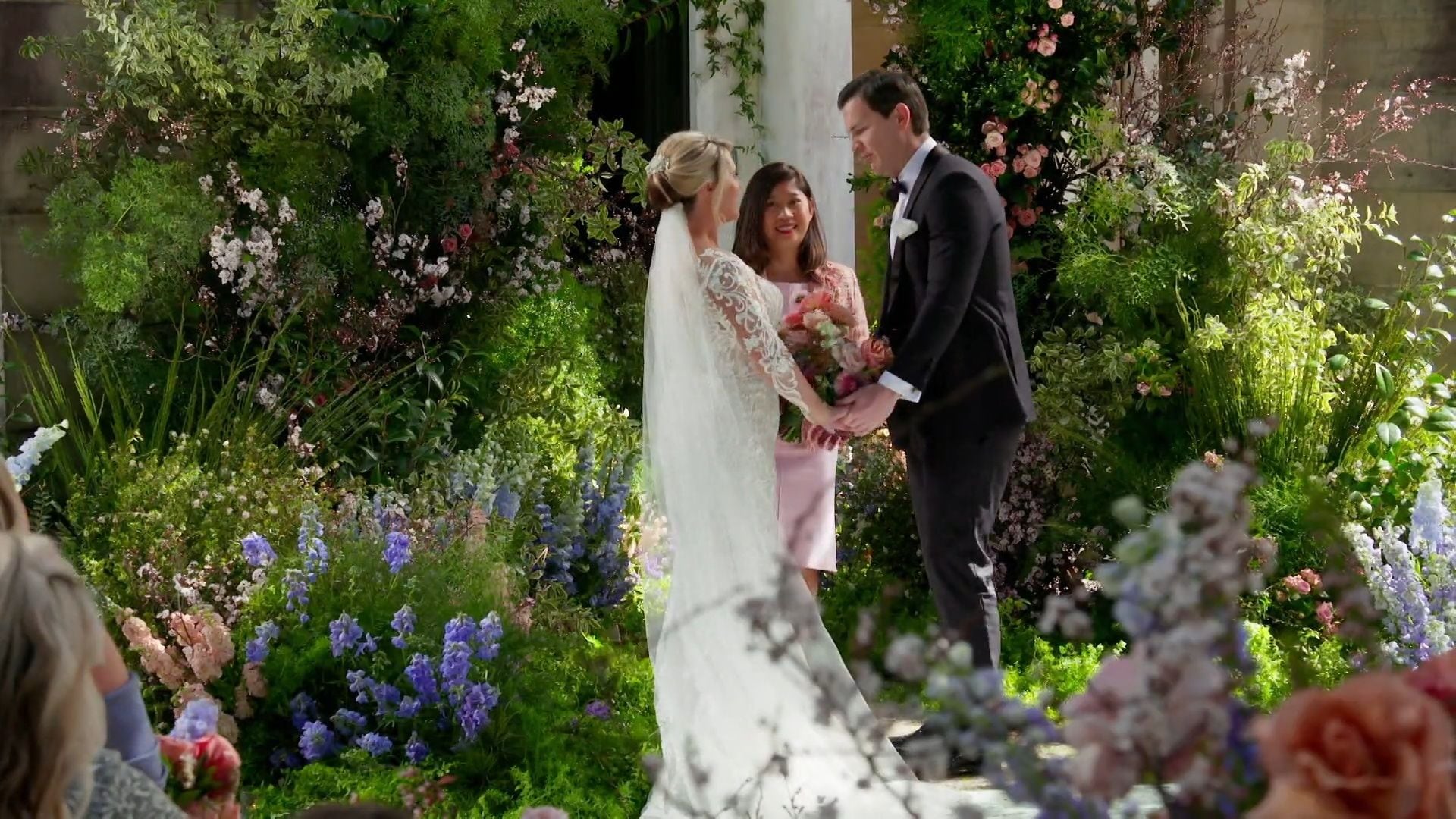 JĀ vārds svešiniekam