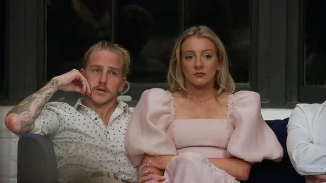 JĀ vārds svešiniekam