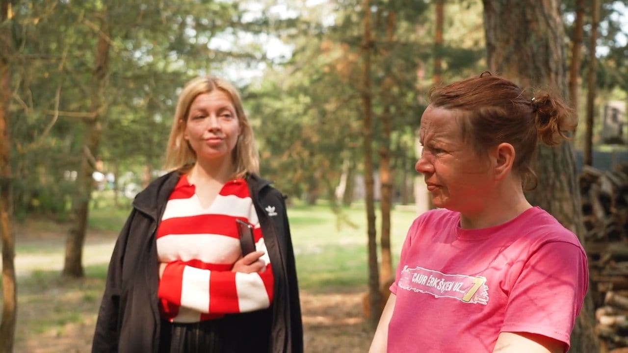 Caur ērkšķiem uz...