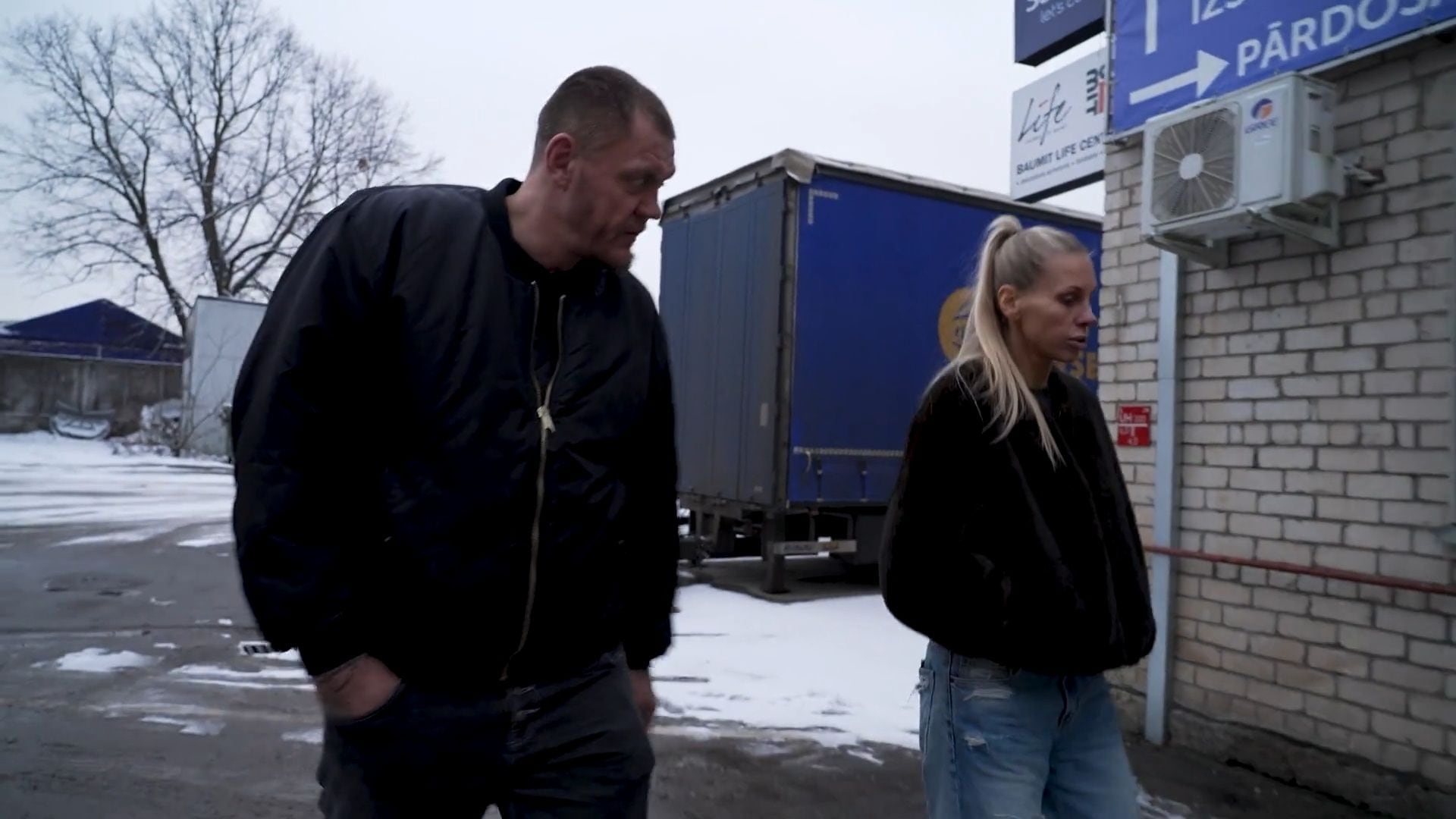 Slavenības. Bez filtra