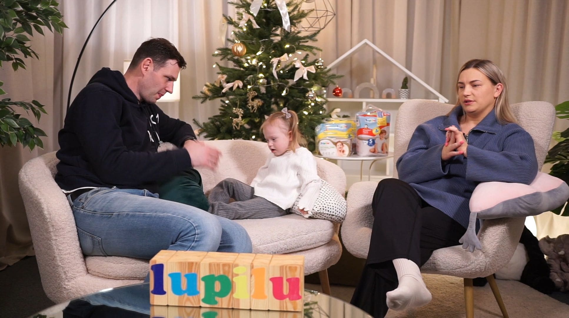 Kā atbalstīt ģimeni ar īpašo bērniņu? Psiholoģes padomi un Bajarunu ģimenes pieredze