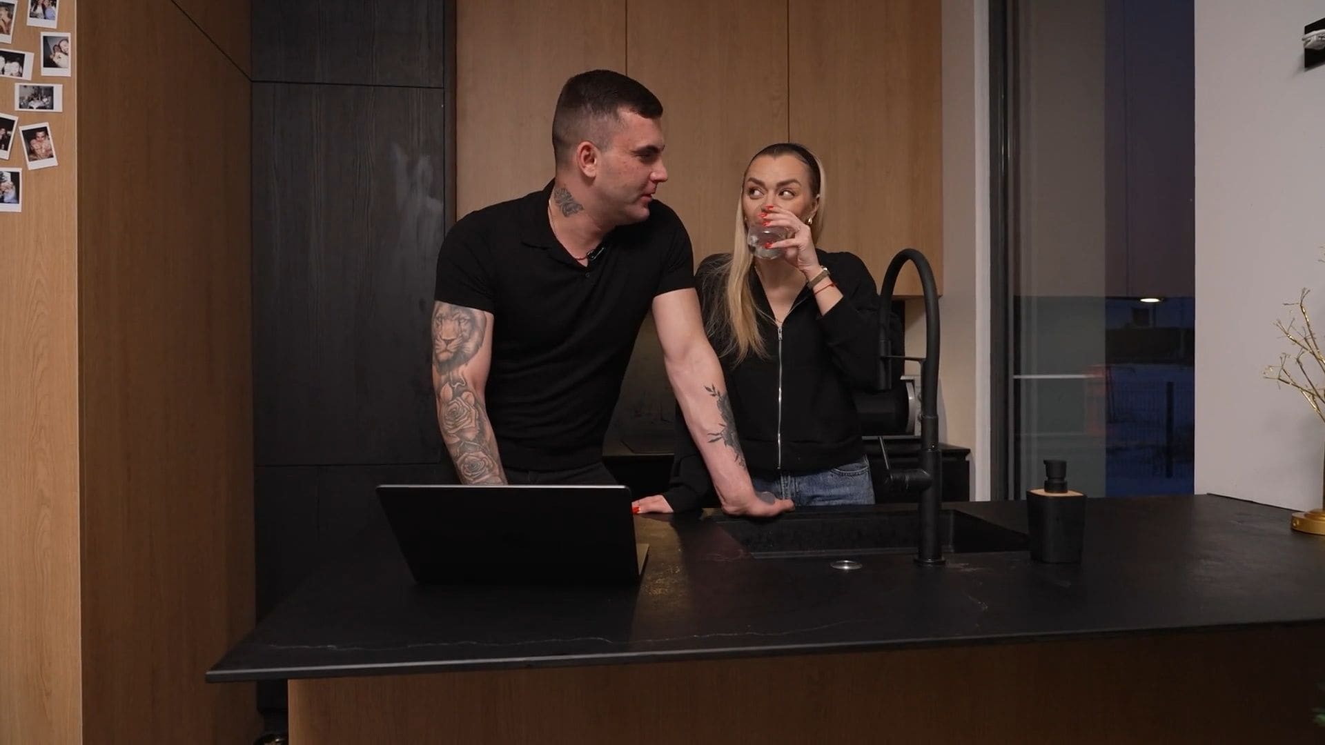 Slavenības. Bez filtra