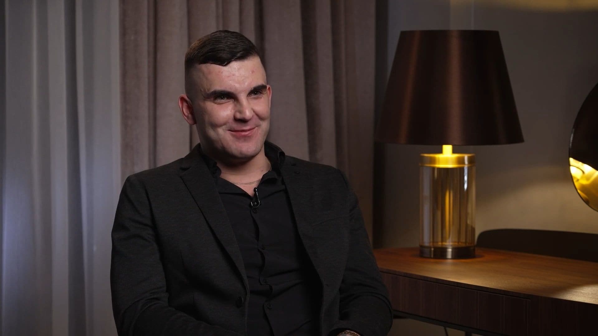 Pirms bildinājuma Niku Endziņu pārņem emocijas